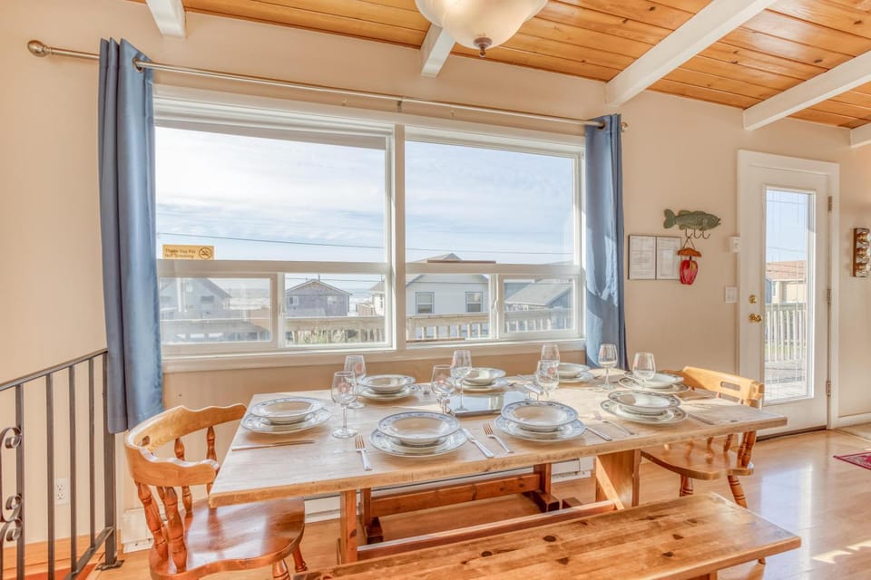 A Sea Breeze House in Lincoln City