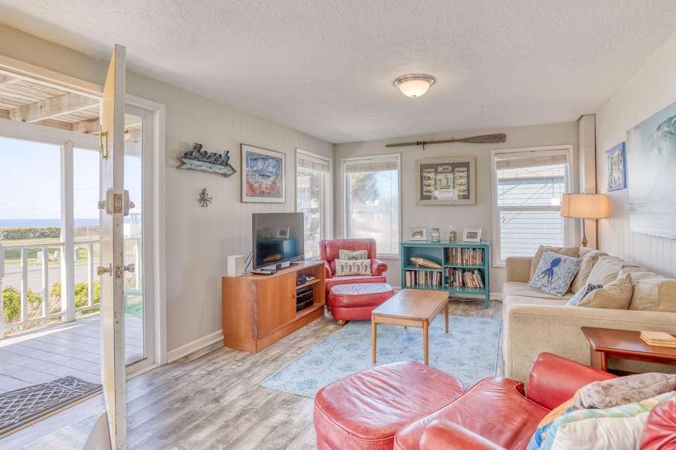 Surf Shack House in Lincoln City