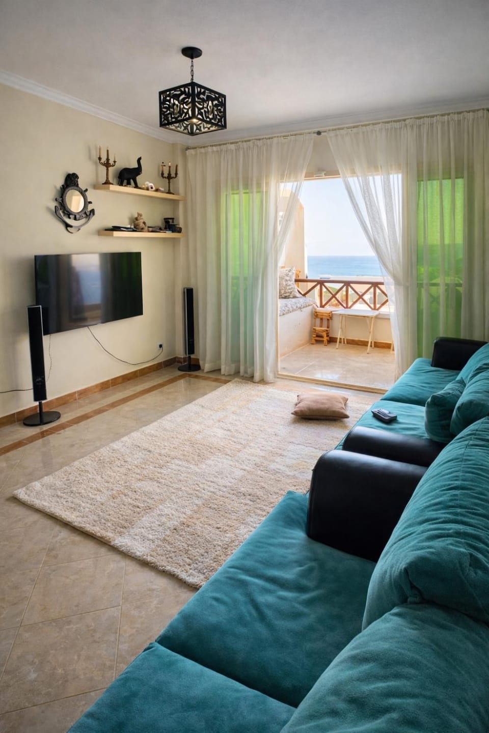 Communal lounge/ TV room, TV and multimedia, Living room, Photo of the whole room, Seating area, Evening entertainment