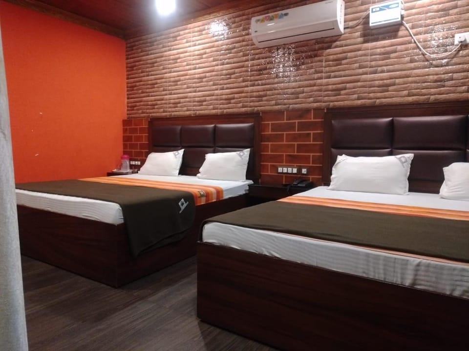 Bed, air conditioner