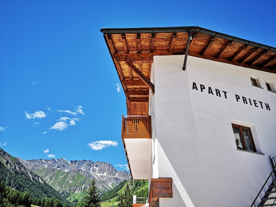 Property building, Day, Natural landscape, View (from property/room), Mountain view