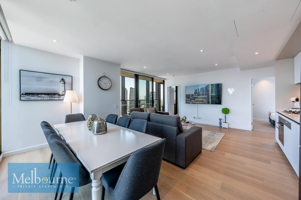 TV and multimedia, Living room, Dining area