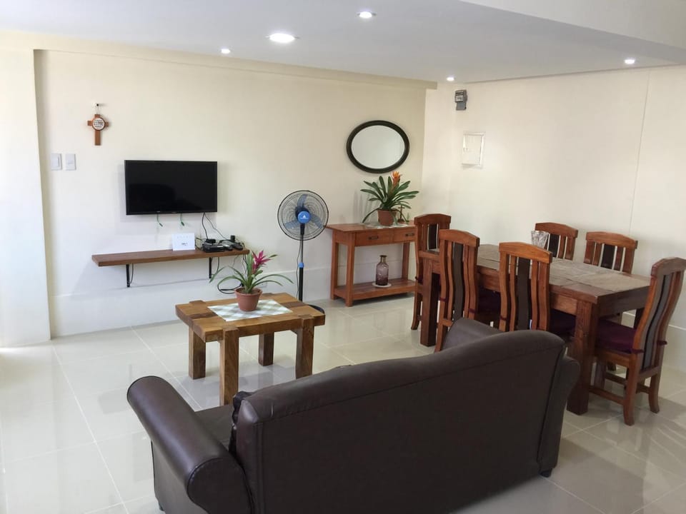 Squareville Subdivision House in La Union