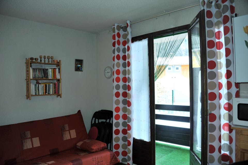 location angelique t2 a la montagne Apartment in Provence-Alpes-Côte d'Azur
