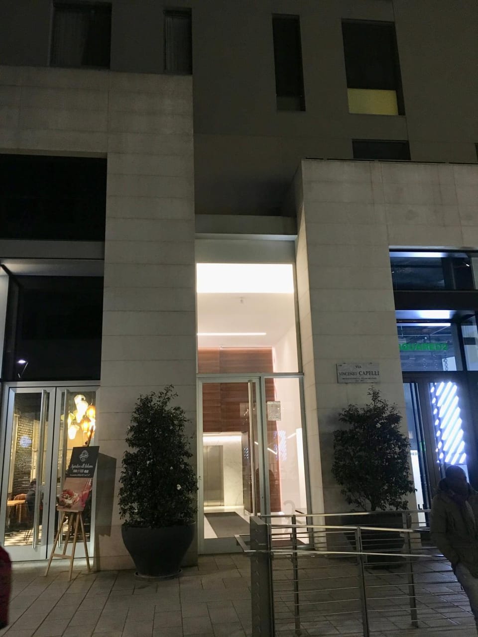 Facade/entrance