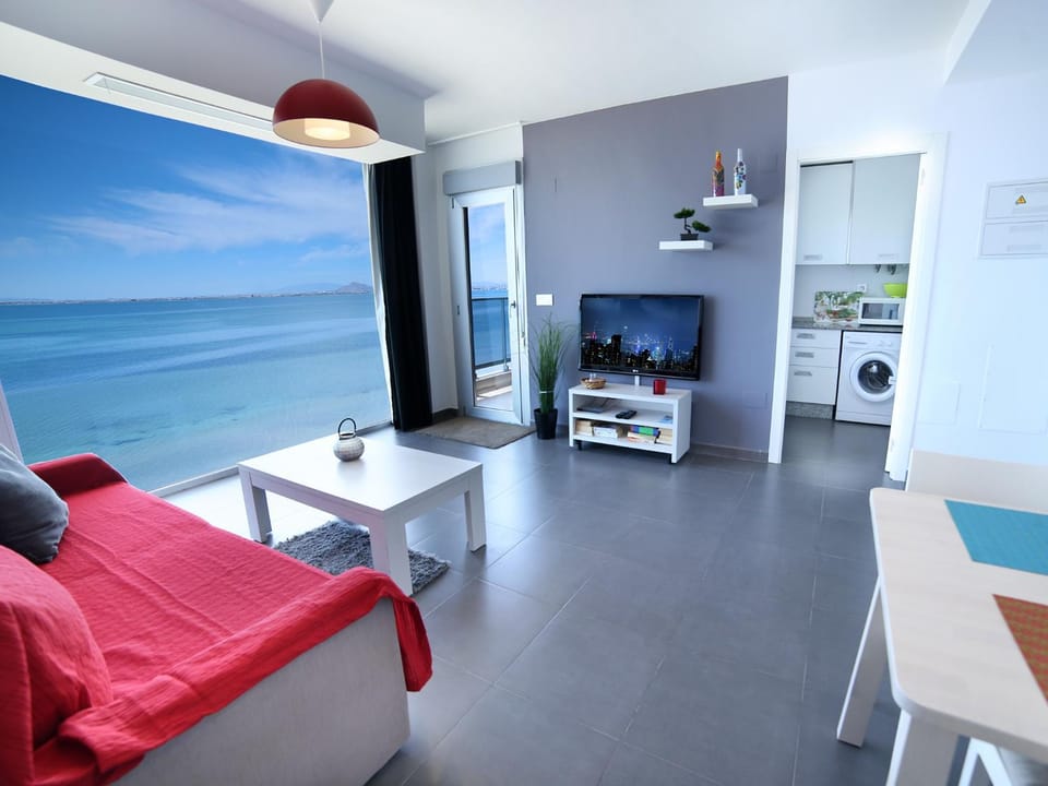 Bed, TV and multimedia, Balcony/Terrace, Living room, Seating area, Dining area, Pool view, Sea view, Family