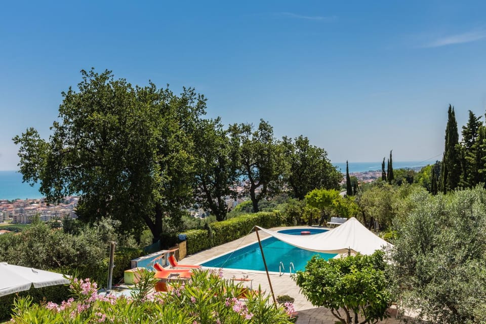 Garden view, Pool view, Sea view