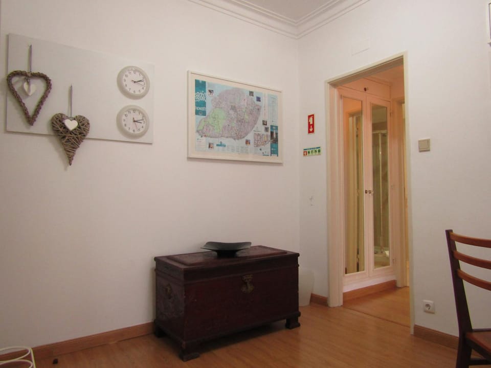 Communal lounge/ TV room, Living room, Seating area