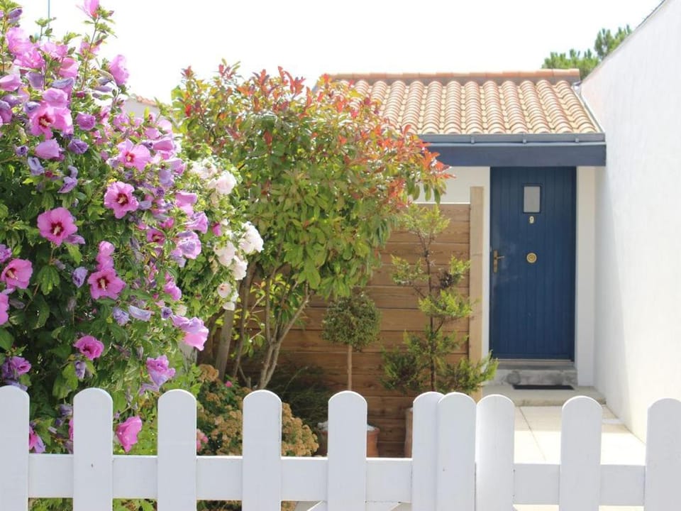 VILLA PRIVEE A 300M DE LA PLAGE House in Saint-Gilles-Croix-de-Vie