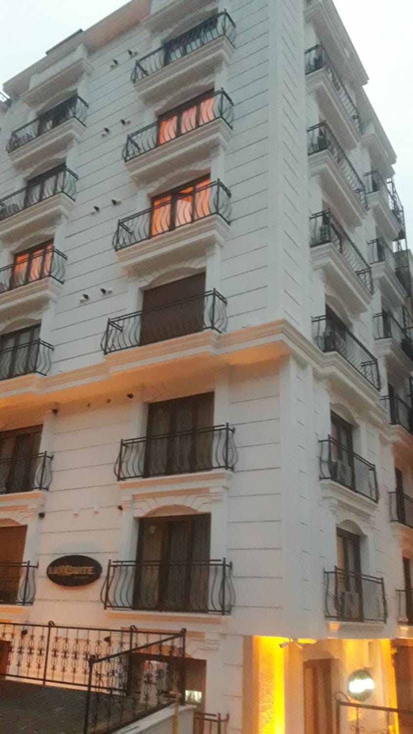 Luxx Suite Mecidiyeköy Apartment hotel in Istanbul