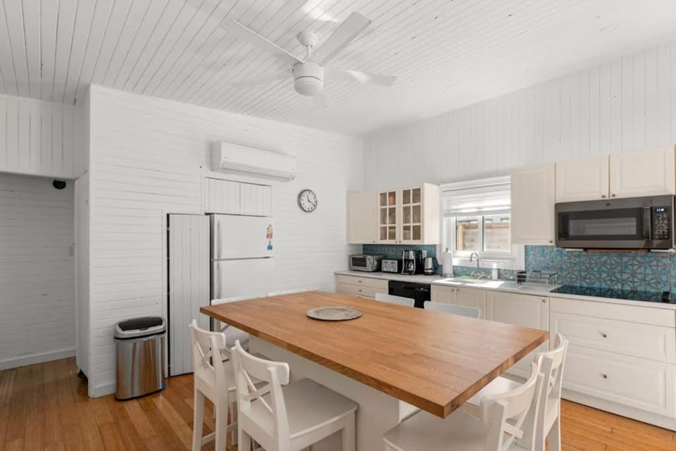 10 Cayuga House in Fire Island