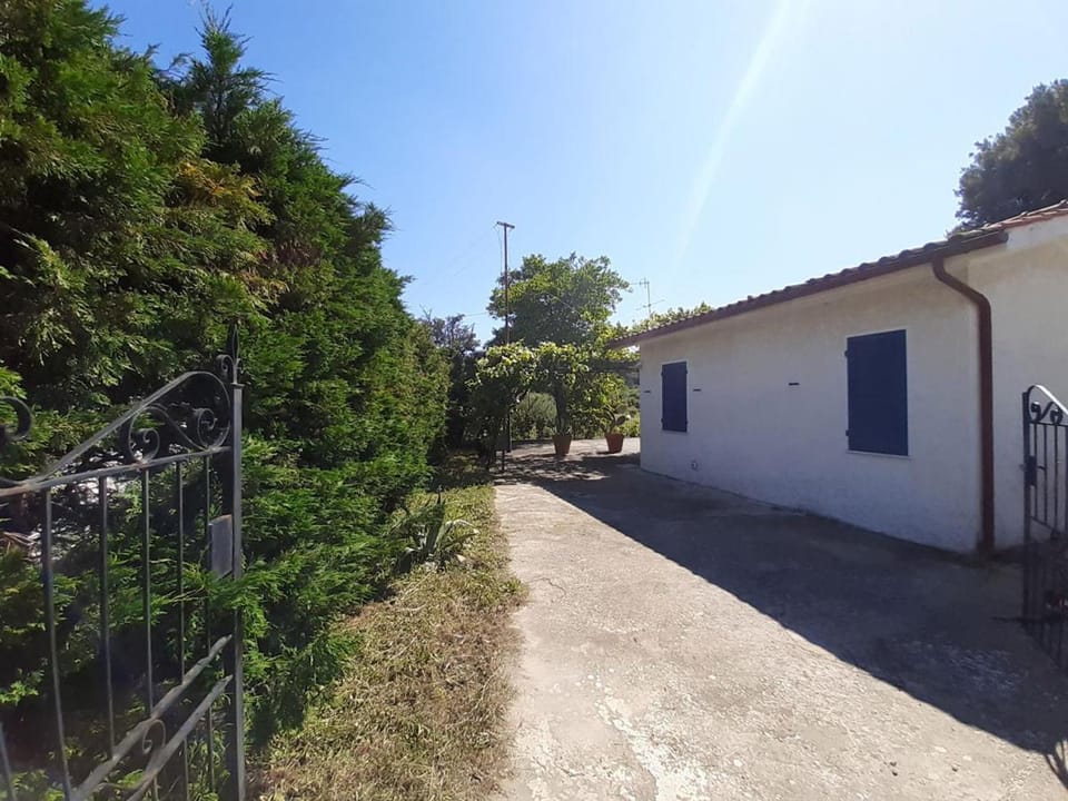 Property building, Parking