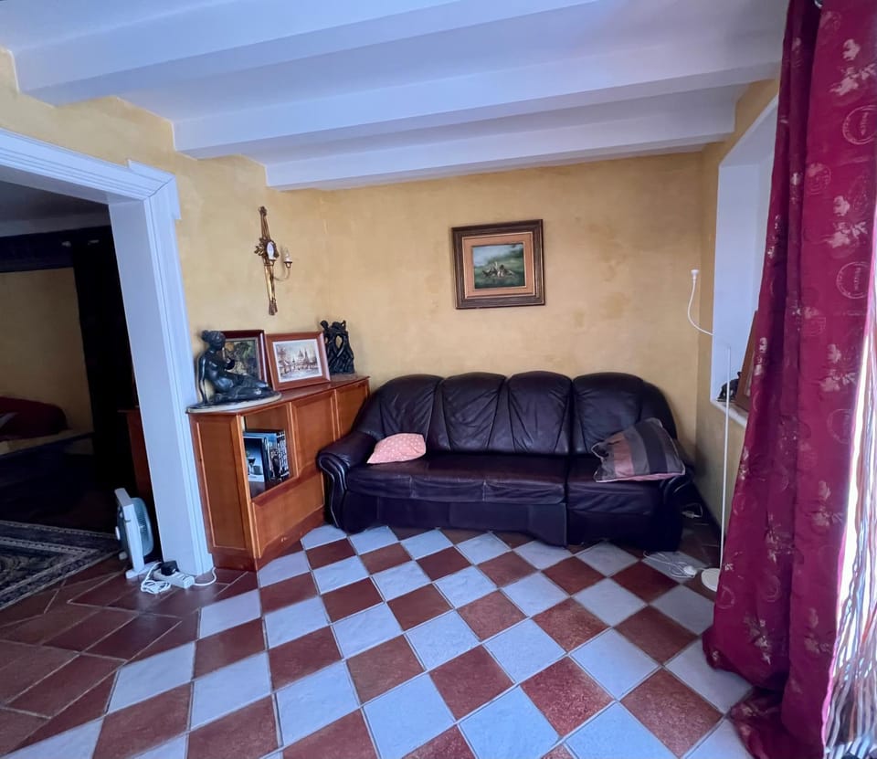"Flora B&B "- Rooms in Privat Home Habitaciones en una casa privada Bed and Breakfast in Maspalomas