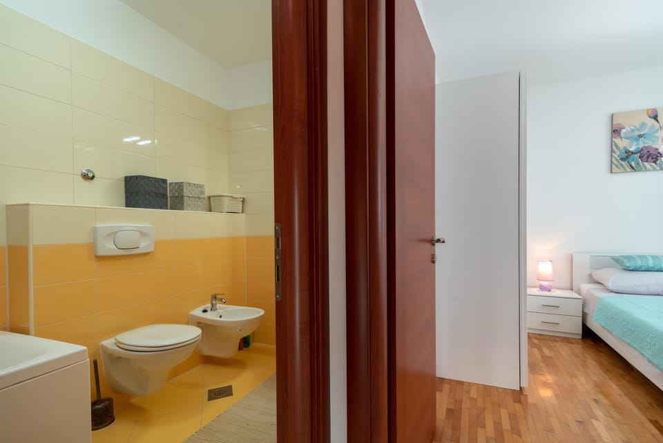 Relax Apartment in Okrug Gornji