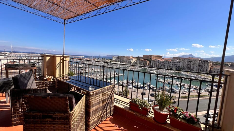 Balcony/Terrace, Dining area, Sea view