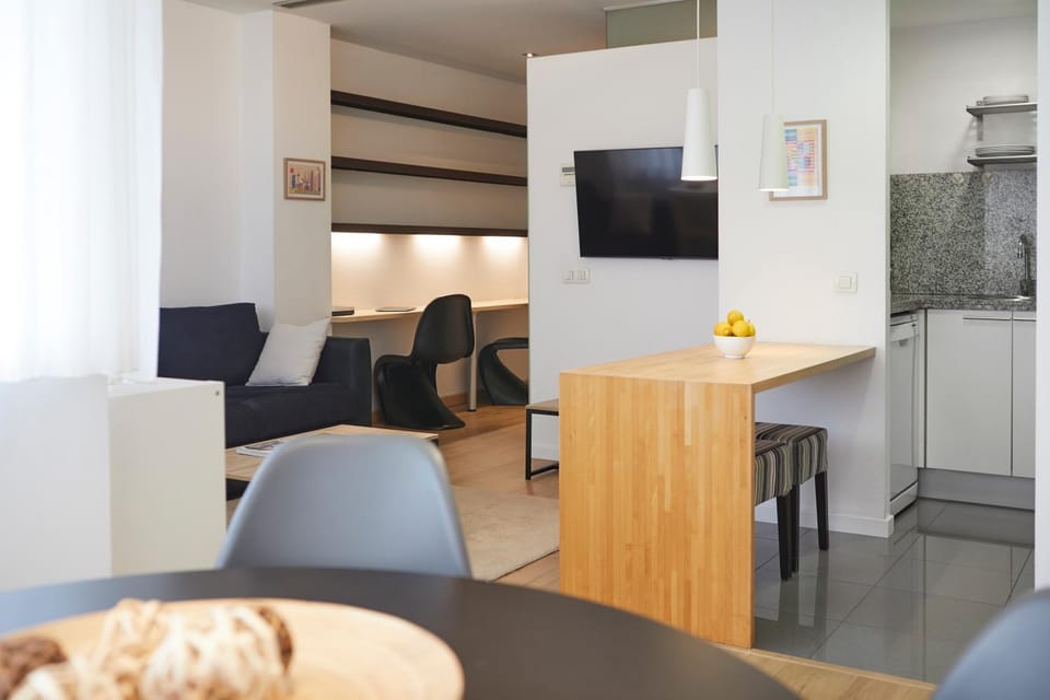 TV and multimedia, Living room, Seating area