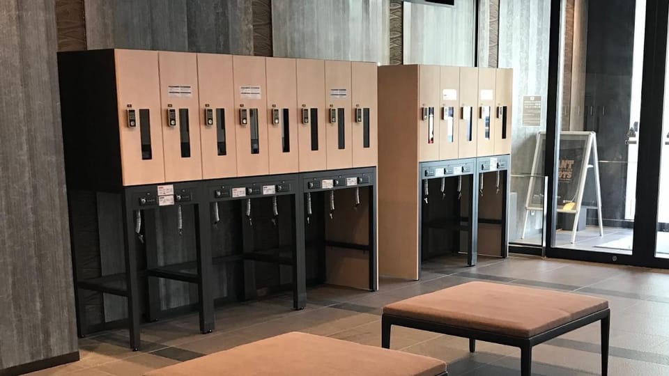 locker