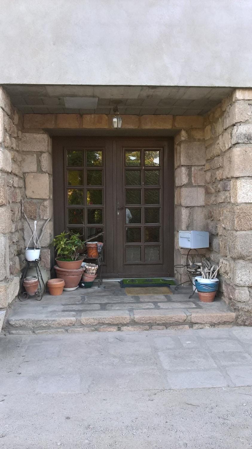 Chambre de la baronne de Rochegrosse Bed and Breakfast in Auvergne-Rhône-Alpes