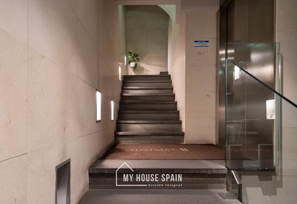 MyHouseSpain - Apartamentos Moros 41 Apartment hotel in Gijón