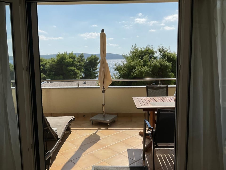 Patio, Sea view