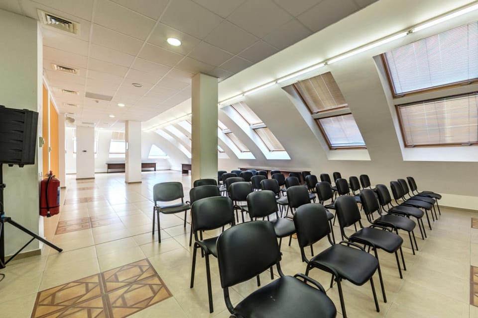Meeting/conference room