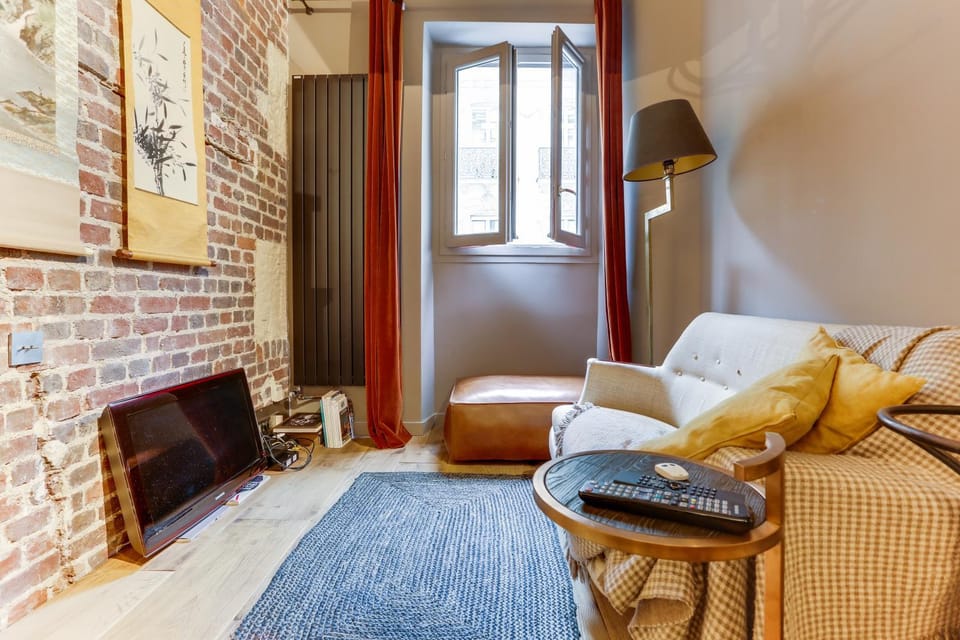 Communal lounge/ TV room, TV and multimedia, Living room