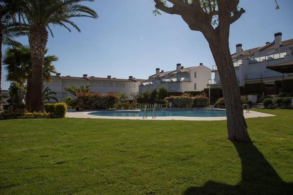 Garden, Swimming pool