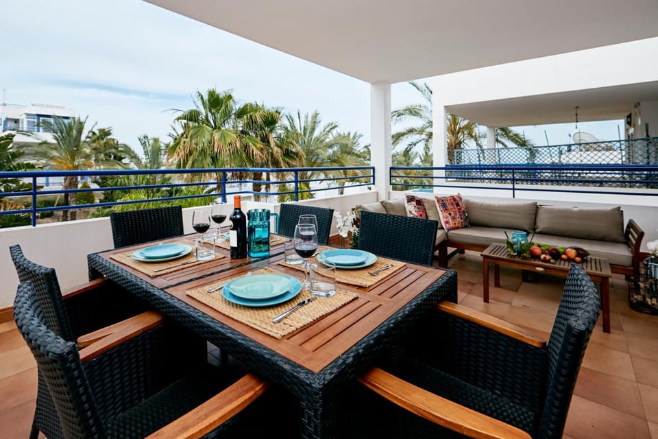 Apartamento no apto para grupos de amigos Apartment in Andalusia