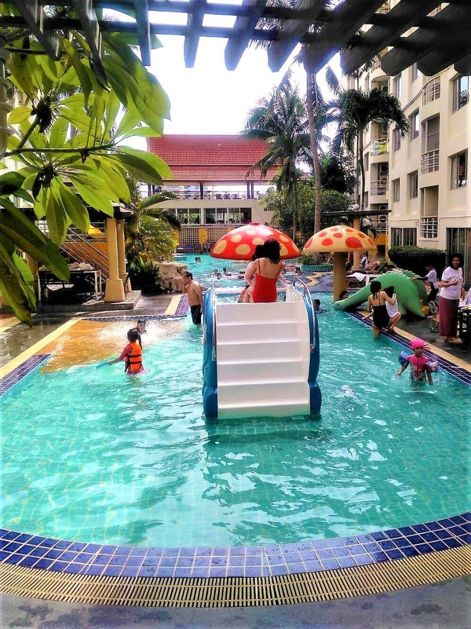 Swimming pool