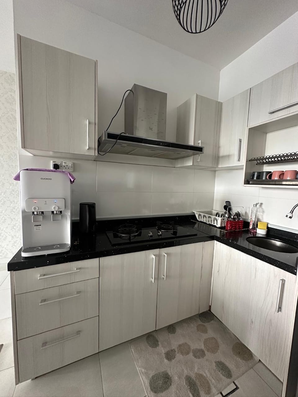Kyra The Heights Residence Condo Ayer Keroh Melaka WiFi, Netflix & Pool Apartment in Malacca