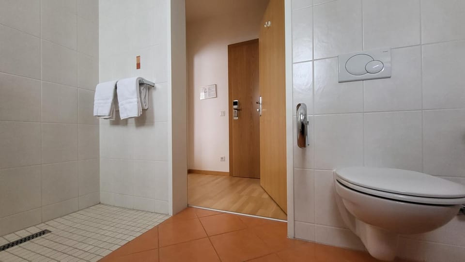 Toilet, Bathroom