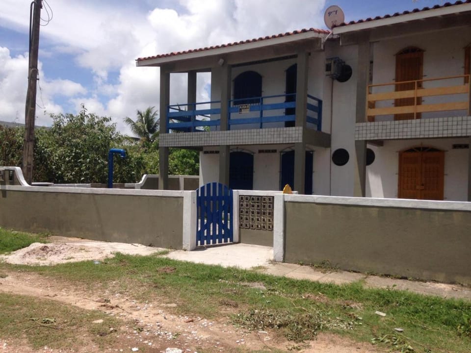 Property building, Facade/entrance, View (from property/room), Balcony/Terrace