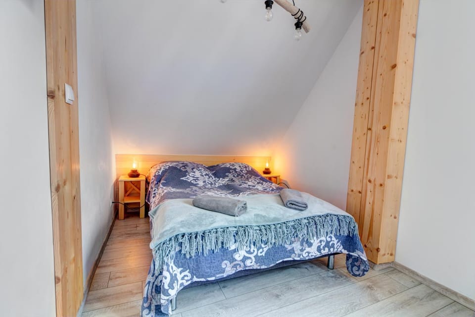 Willa pod Zegarem - w cenie Parking, szybkie Wifi, duzy ogrod, wiata grilowa! Vacation rental in Lesser Poland Voivodeship