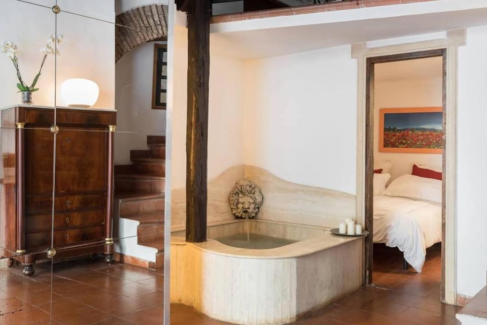 Hot Tub, Hot Tub
