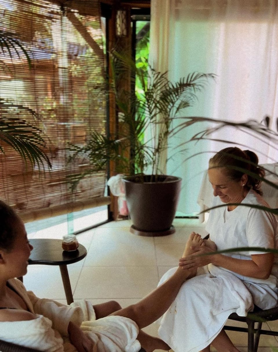People, Spa and wellness centre/facilities