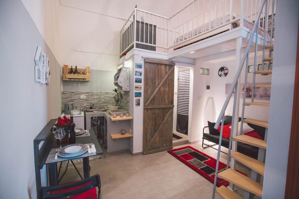 Kitchen or kitchenette, Lounge or bar, Photo of the whole room, Dining area
