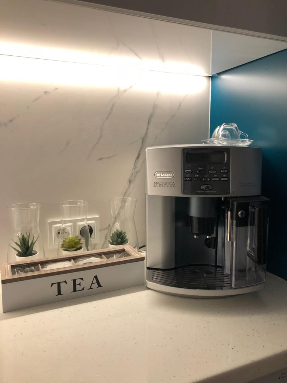 Coffee/tea facilities, Kitchen or kitchenette, Drinks