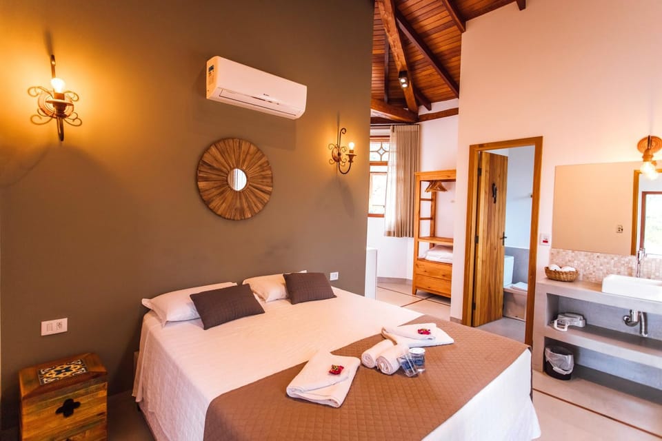 Bed, Bathroom, Photo of the whole room, air conditioner