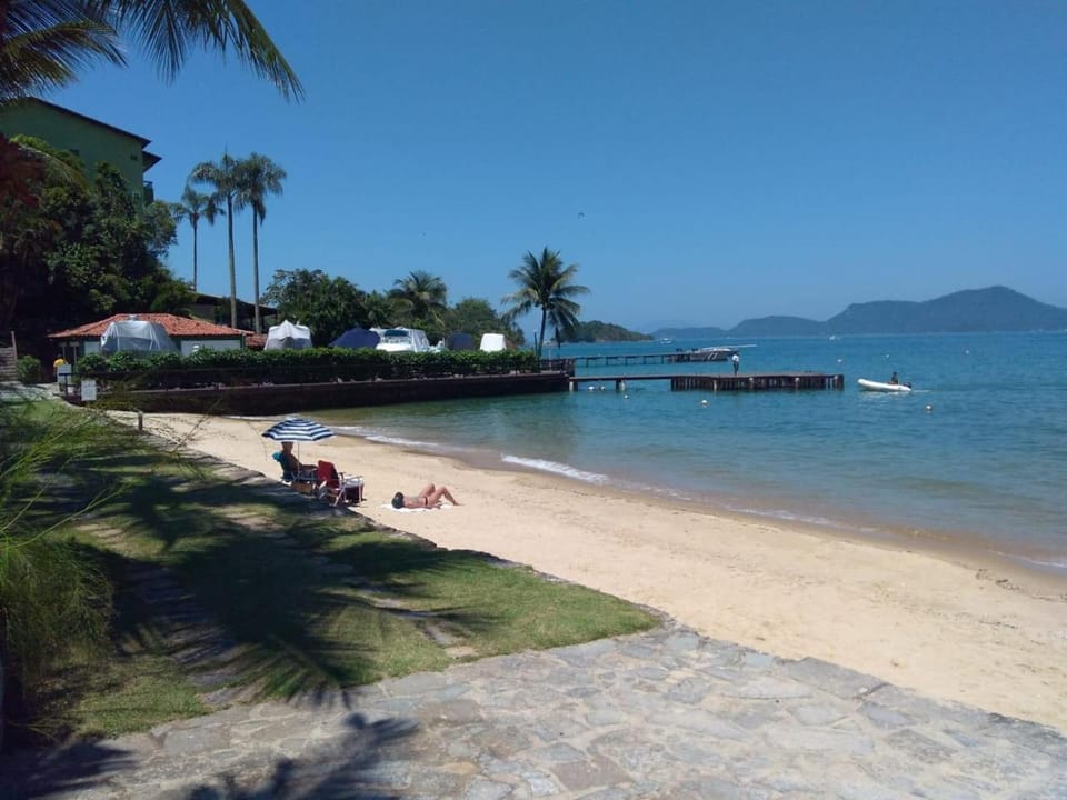 Frente Mar - Praia do Café House in Angra dos Reis