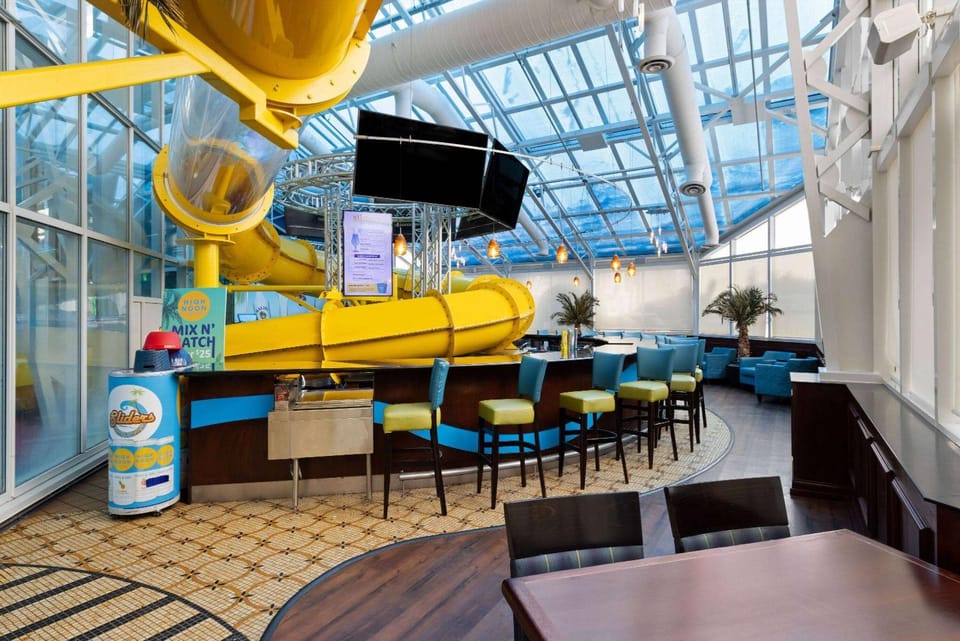 Lounge or bar