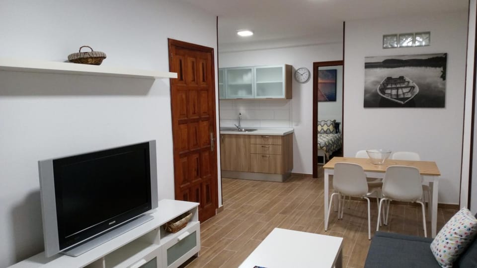 BRISAS DEL MAR APARTMENT, ONE STEP FROM THE SEA. Apartment in Gran Canaria