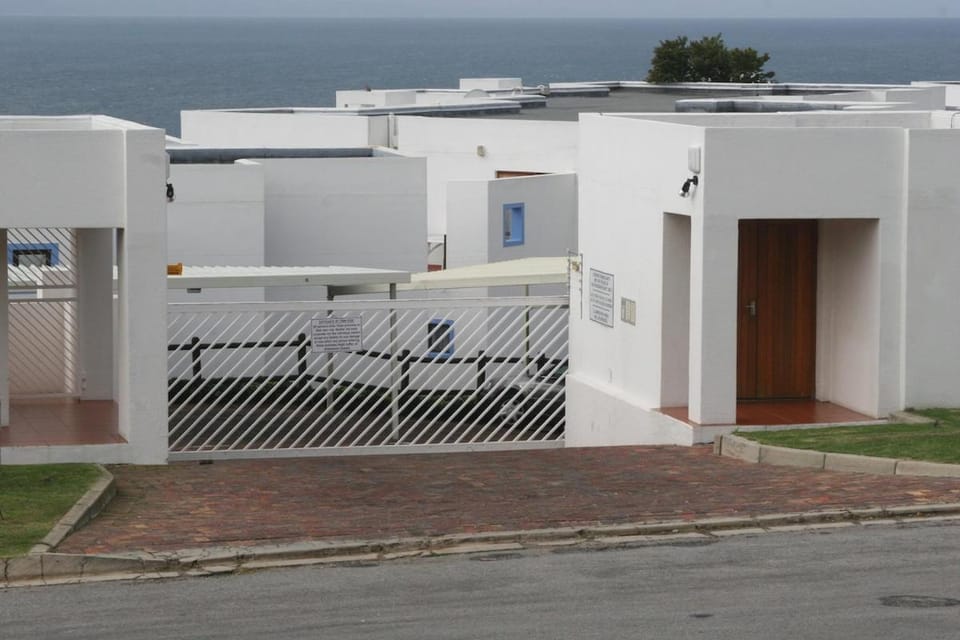 Plettenberg Bay Seaviews Apartment in Plettenberg Bay