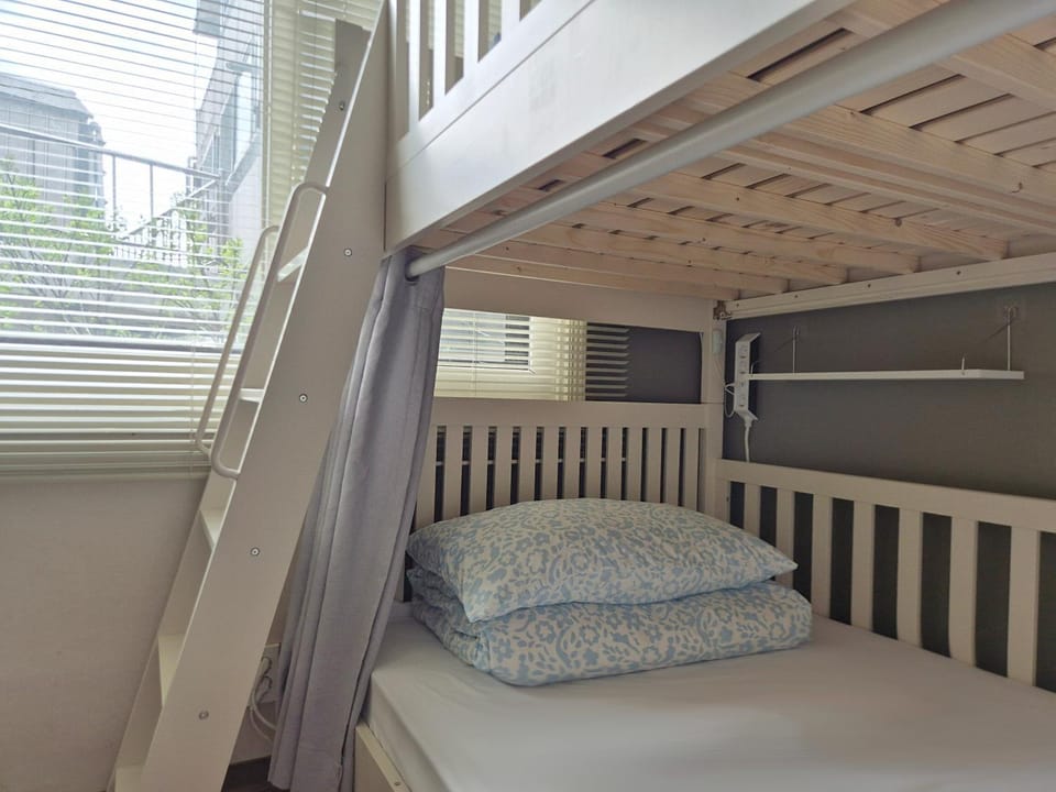 Bed, Bedroom, bunk bed