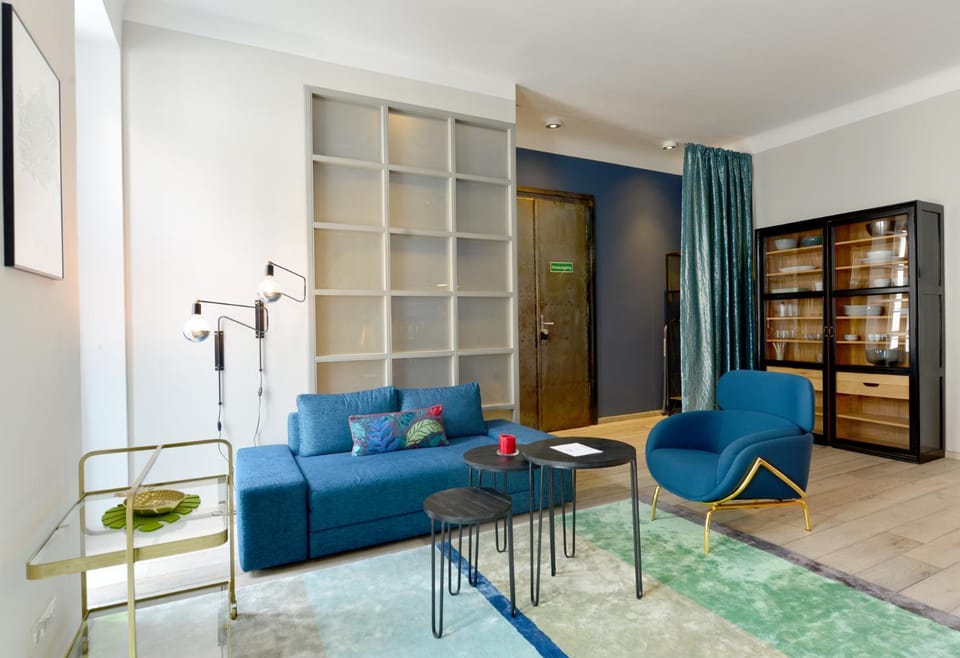 Chic And Modern In Hip Area Apartment in Vienna