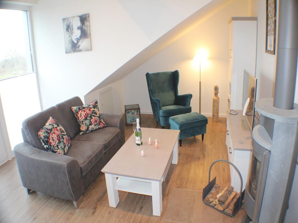 TV and multimedia, Balcony/Terrace, Living room, Seating area