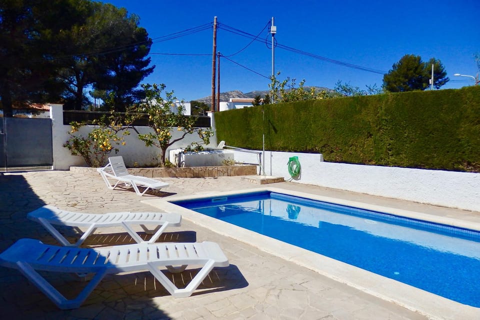 MEDDAYS VILLA HORUS CON PISCINA PRIVADA House in Baix Camp