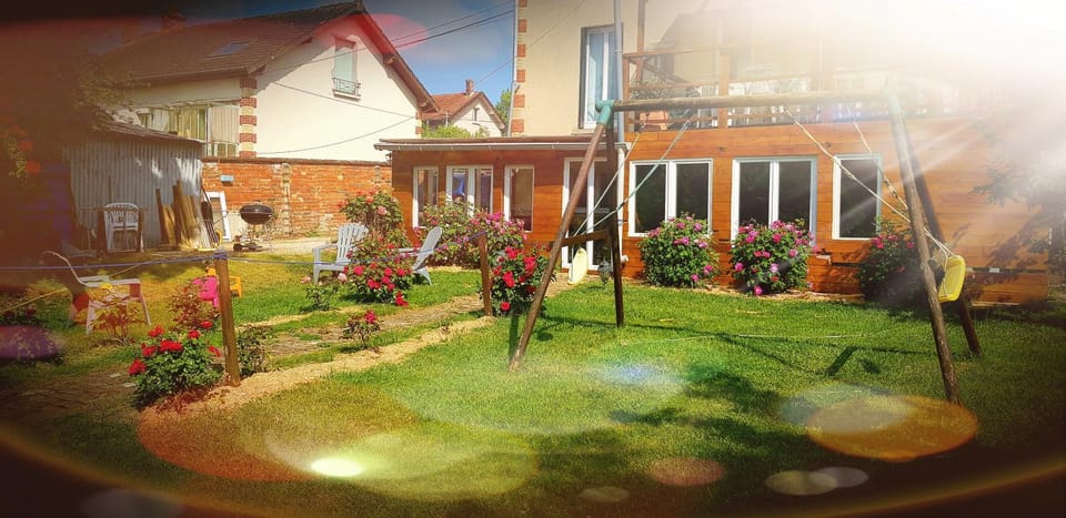 T4 climatisé à 20 mn de Disney et 50 de Paris dans jolie maison briarde Apartment in Île-de-France