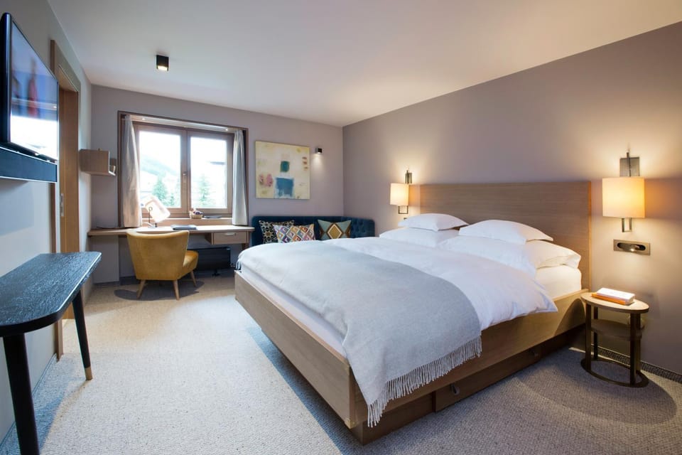 TV and multimedia, Photo of the whole room, Seating area