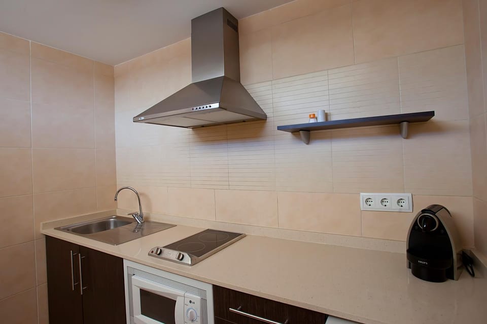 Apartamentos Don Quijote Apartment hotel in Llevant