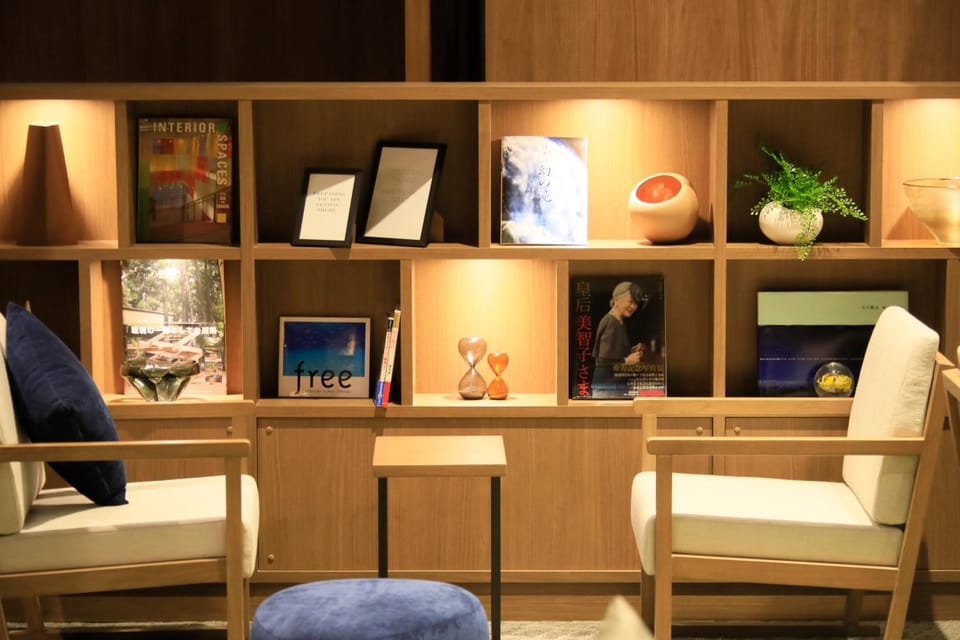 Lounge or bar